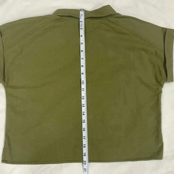 Indigo Rising Button down crop top - Picture 8 of 9